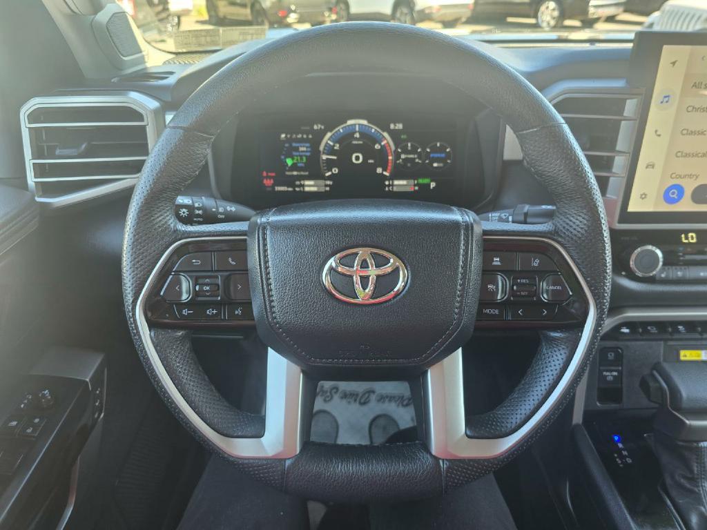 Photo 7 of this TOYOTA TUNDRA 4WD