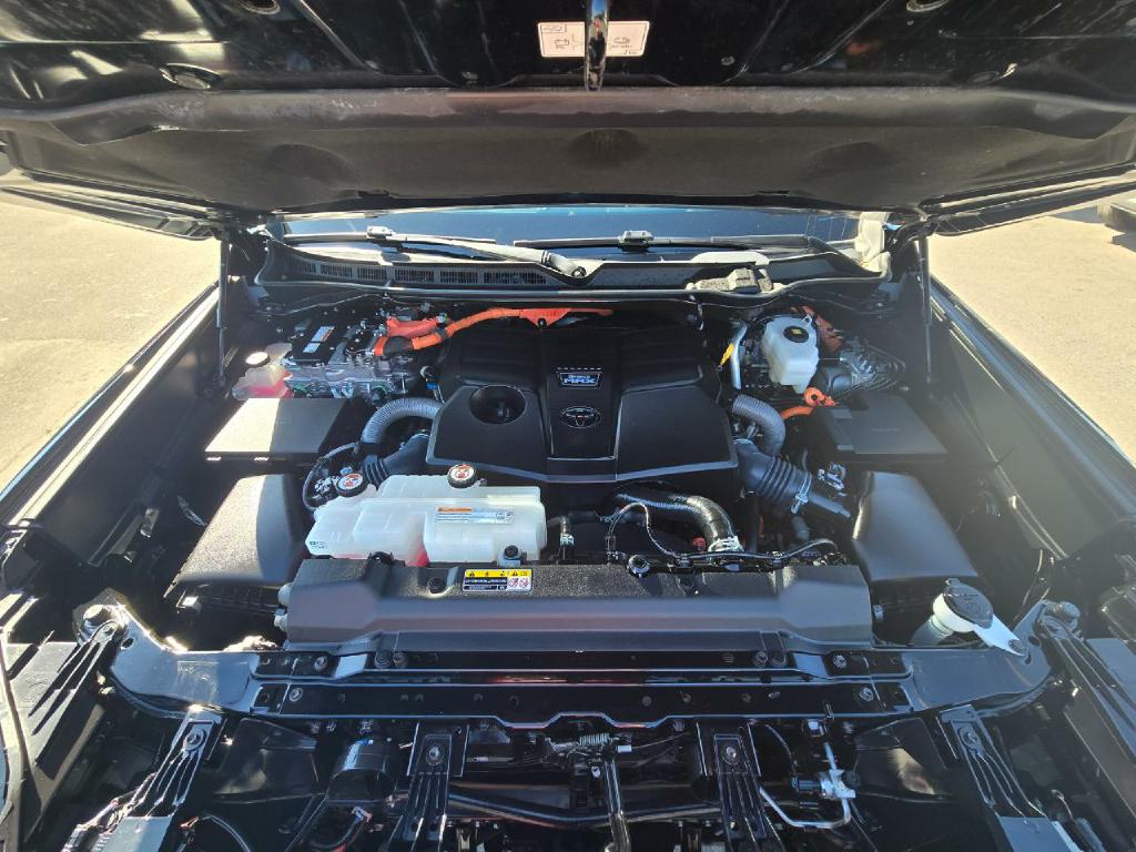Photo 18 of this TOYOTA TUNDRA 4WD