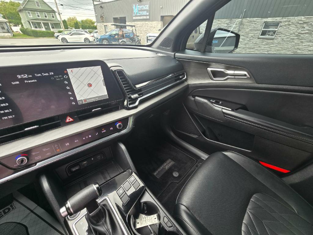 Photo 12 of this KIA SPORTAGE