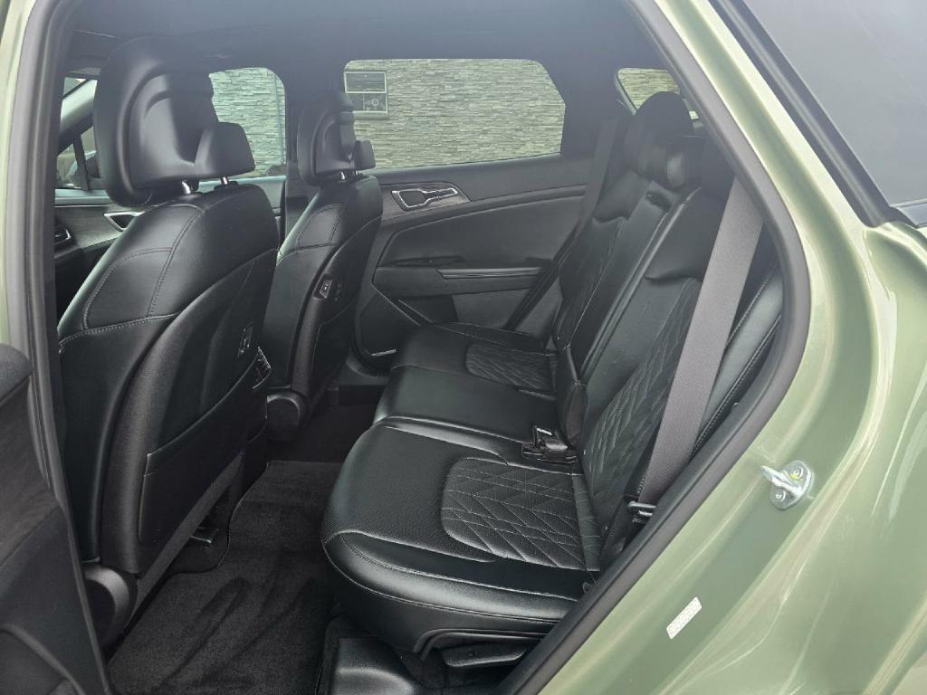 Photo 15 of this KIA SPORTAGE