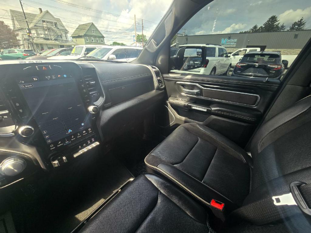 Photo 12 of this RAM 1500