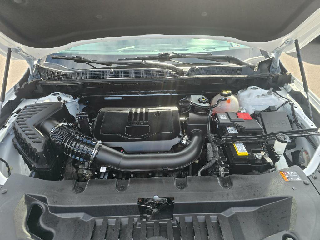 Photo 18 of this CHEVROLET BLAZER
