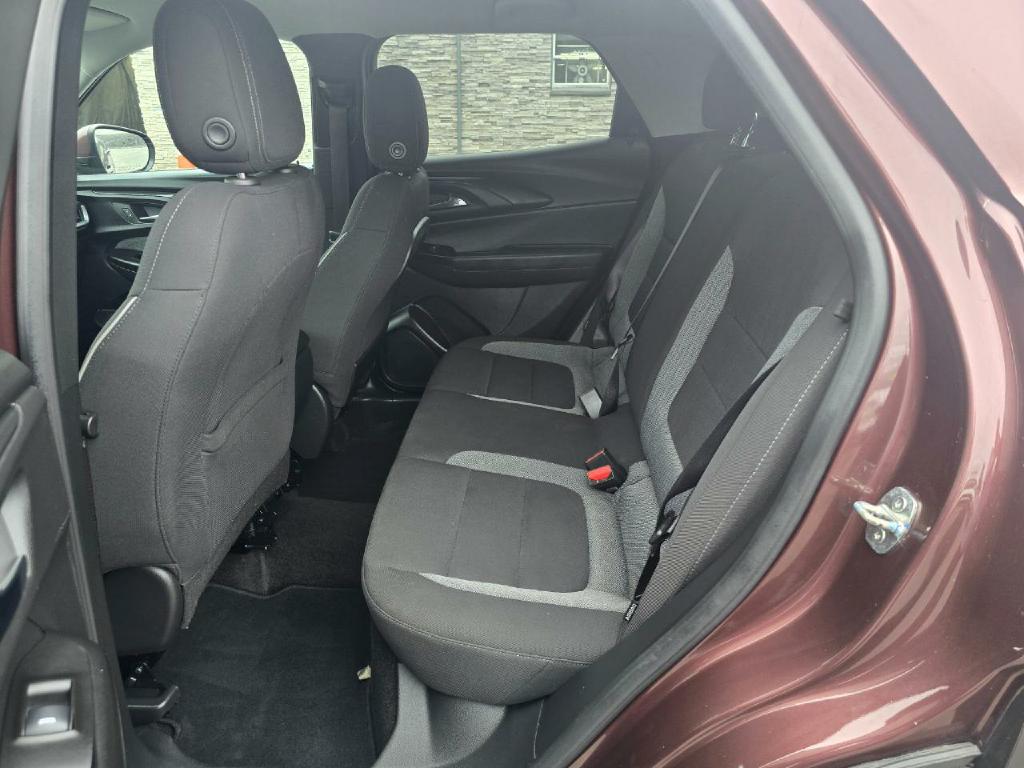 Photo 13 of this CHEVROLET TRAILBLAZER