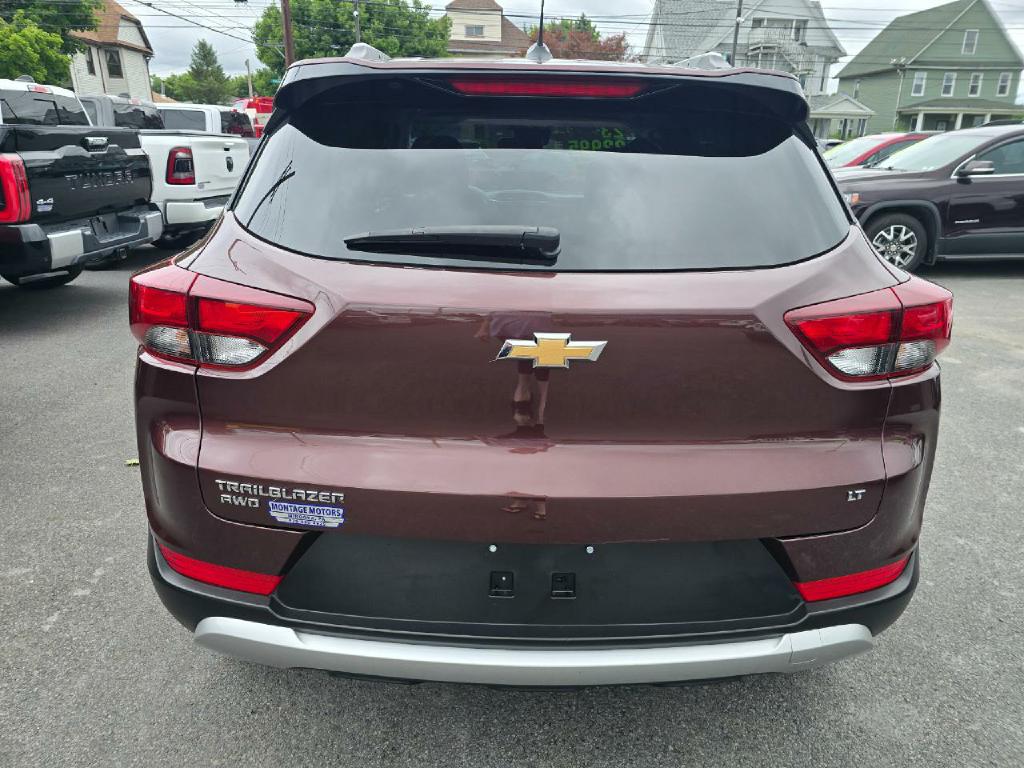 Photo 18 of this CHEVROLET TRAILBLAZER