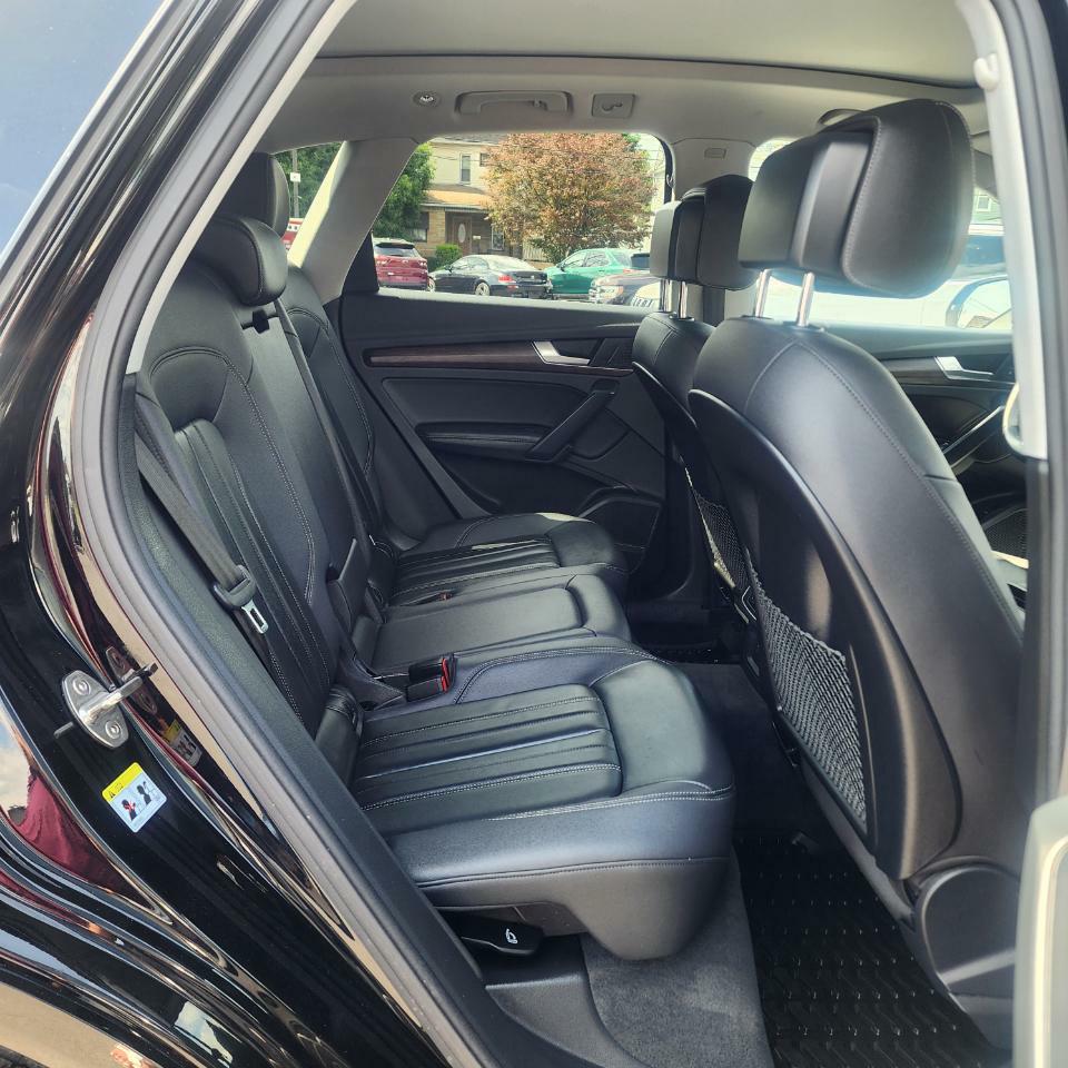 Photo 13 of this AUDI Q5