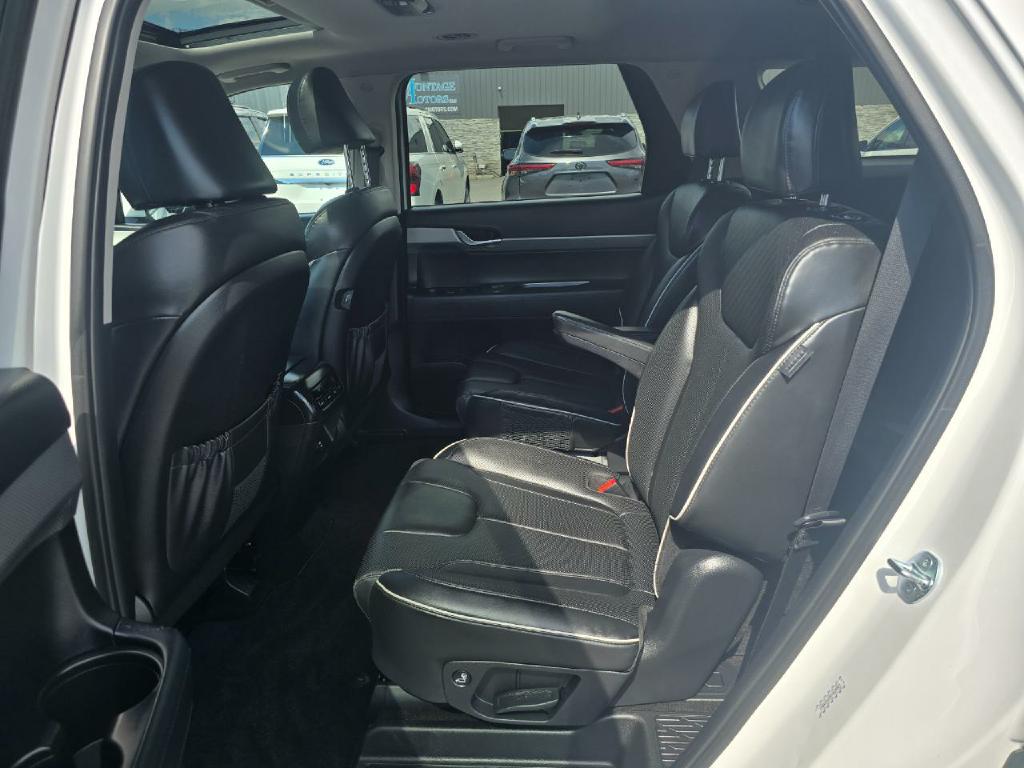 Photo 15 of this HYUNDAI PALISADE