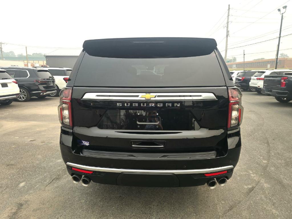 Photo 19 of this CHEVROLET SUBURBAN