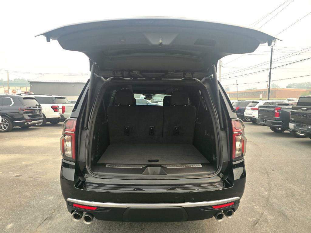 Photo 20 of this CHEVROLET SUBURBAN