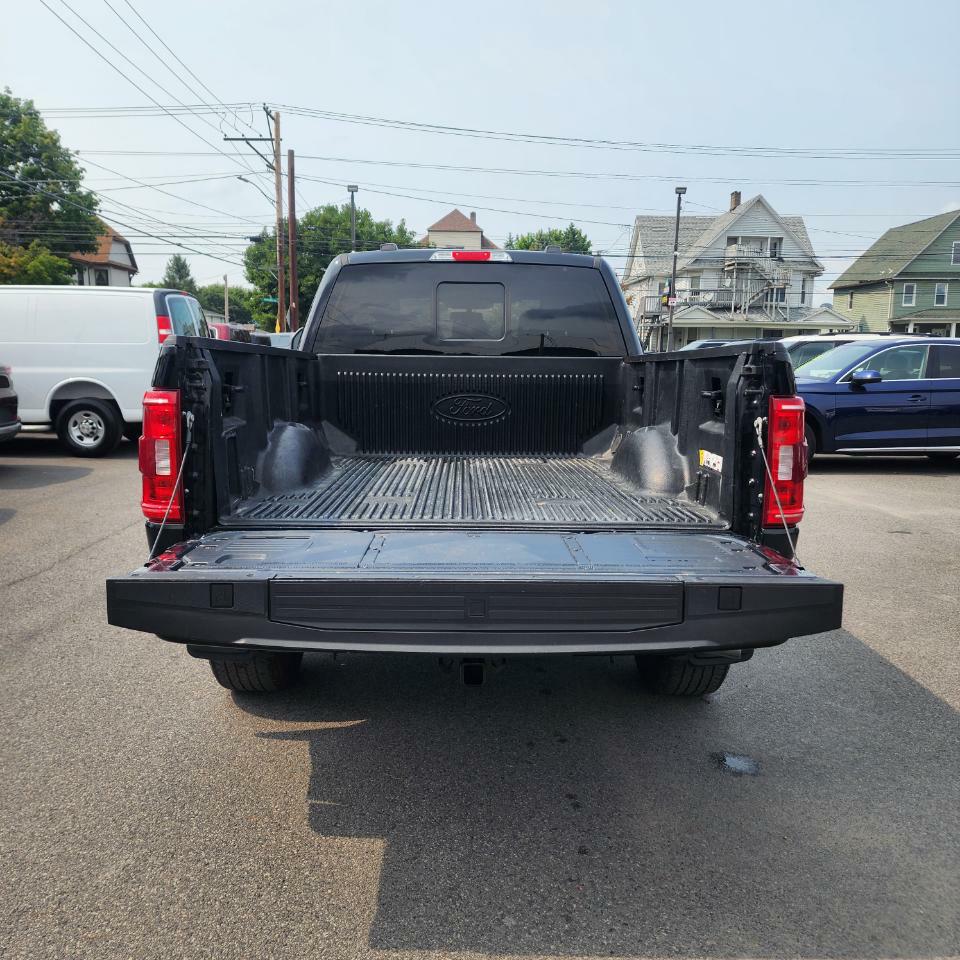Photo 21 of this FORD F-150