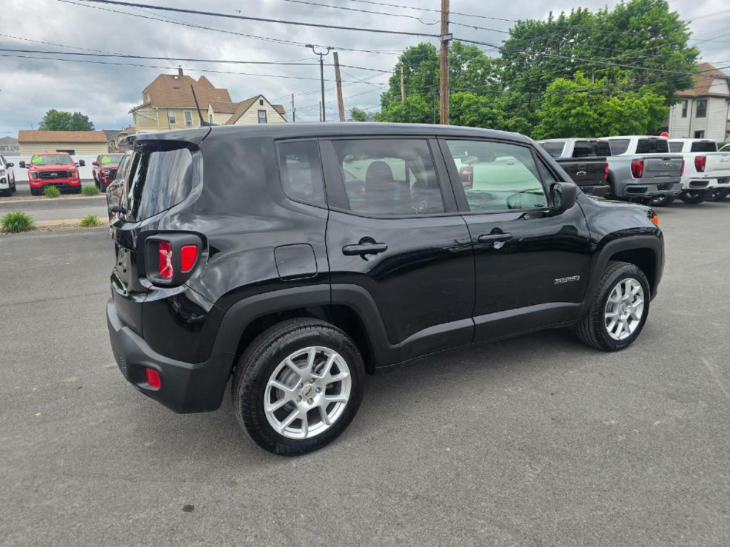 Photo 5 of this JEEP RENEGADE