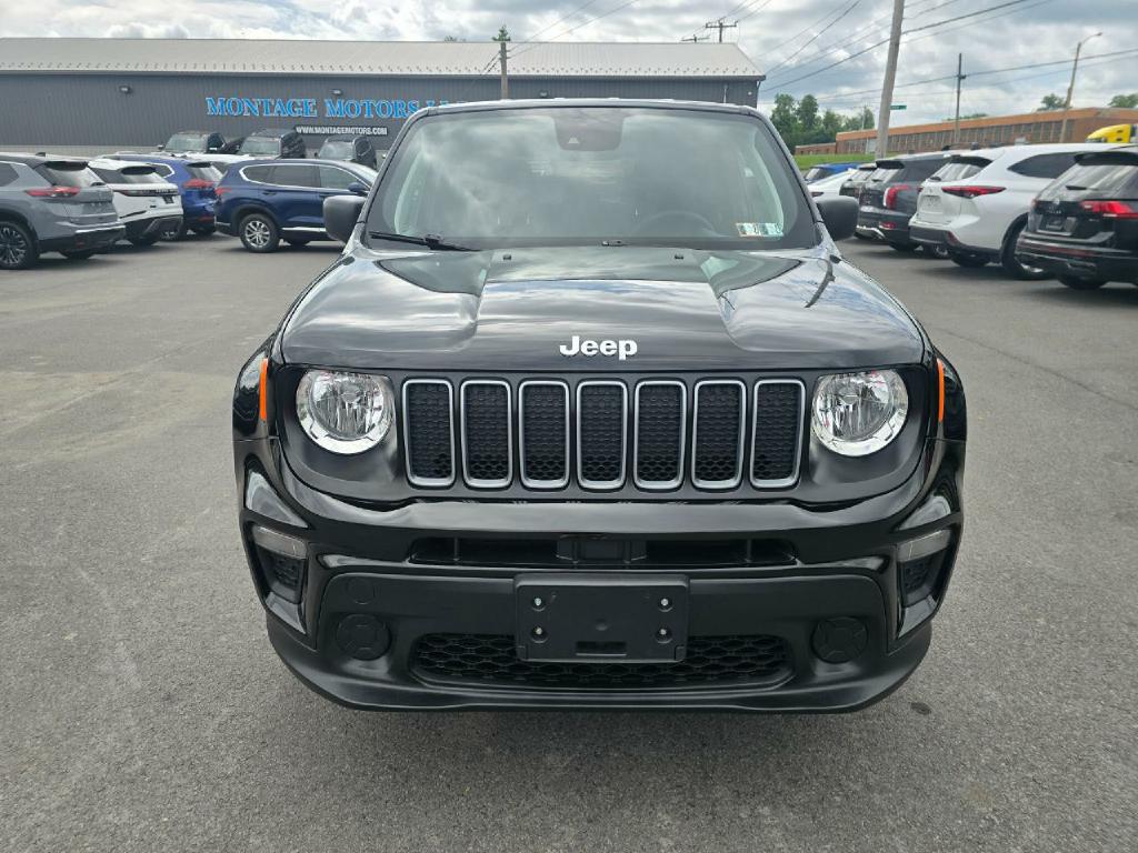 Photo 19 of this JEEP RENEGADE