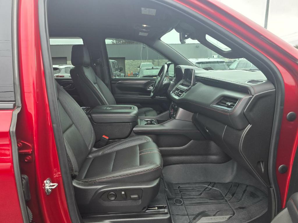Photo 17 of this CHEVROLET TAHOE