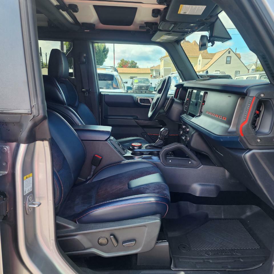 Photo 15 of this FORD BRONCO