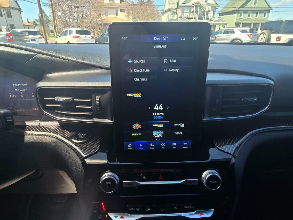 Photo 9 of this FORD EXPLORER