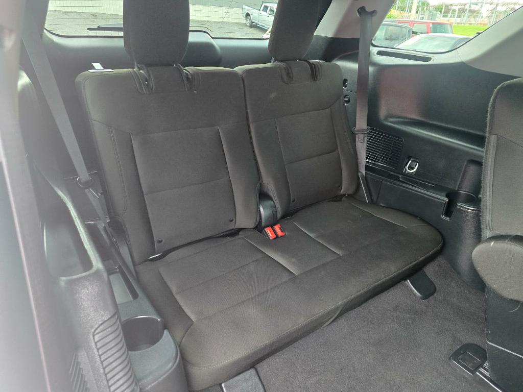 Photo 15 of this FORD EXPLORER