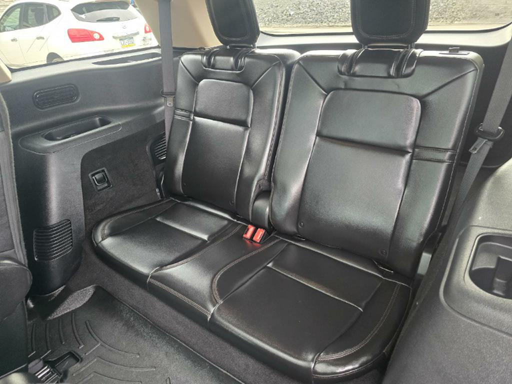 Photo 16 of this LINCOLN AVIATOR