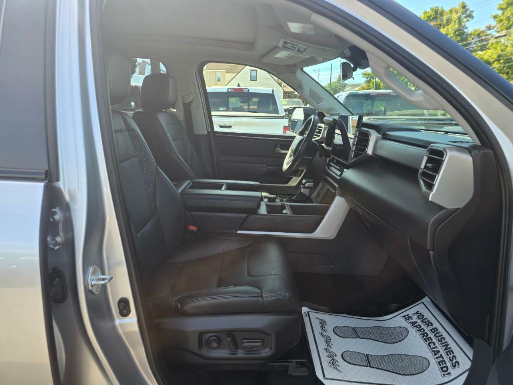 Photo 15 of this TOYOTA TUNDRA 4WD
