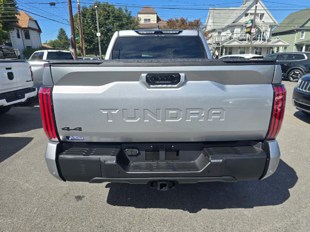 Photo 16 of this TOYOTA TUNDRA 4WD