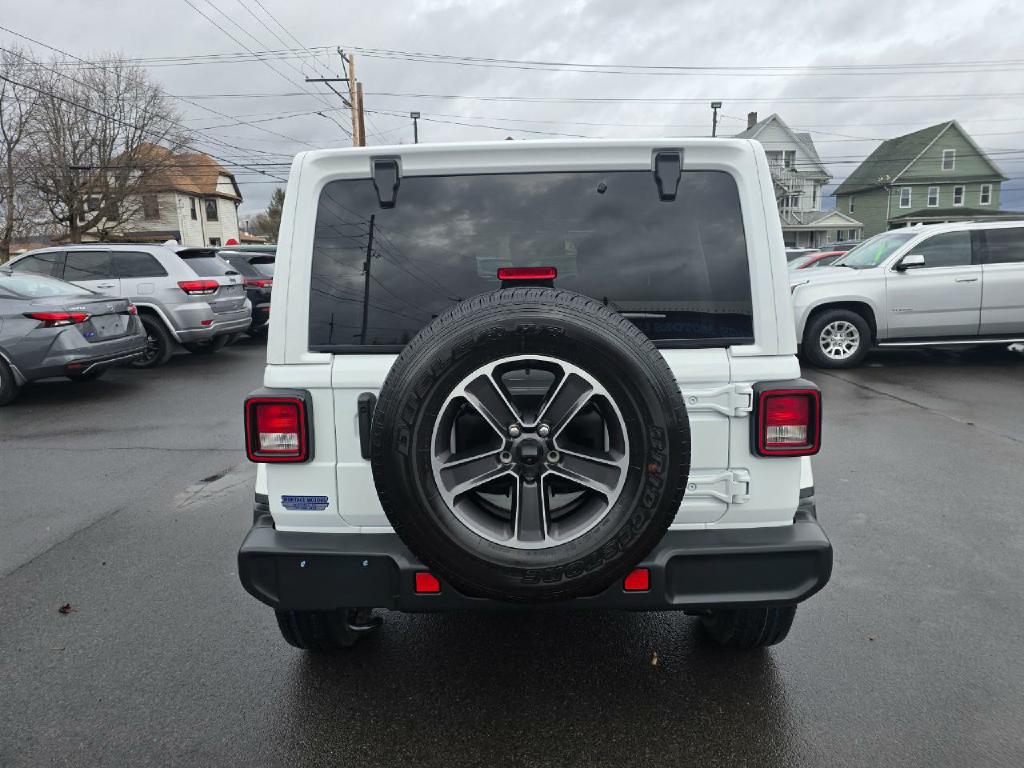 Photo 16 of this JEEP WRANGLER