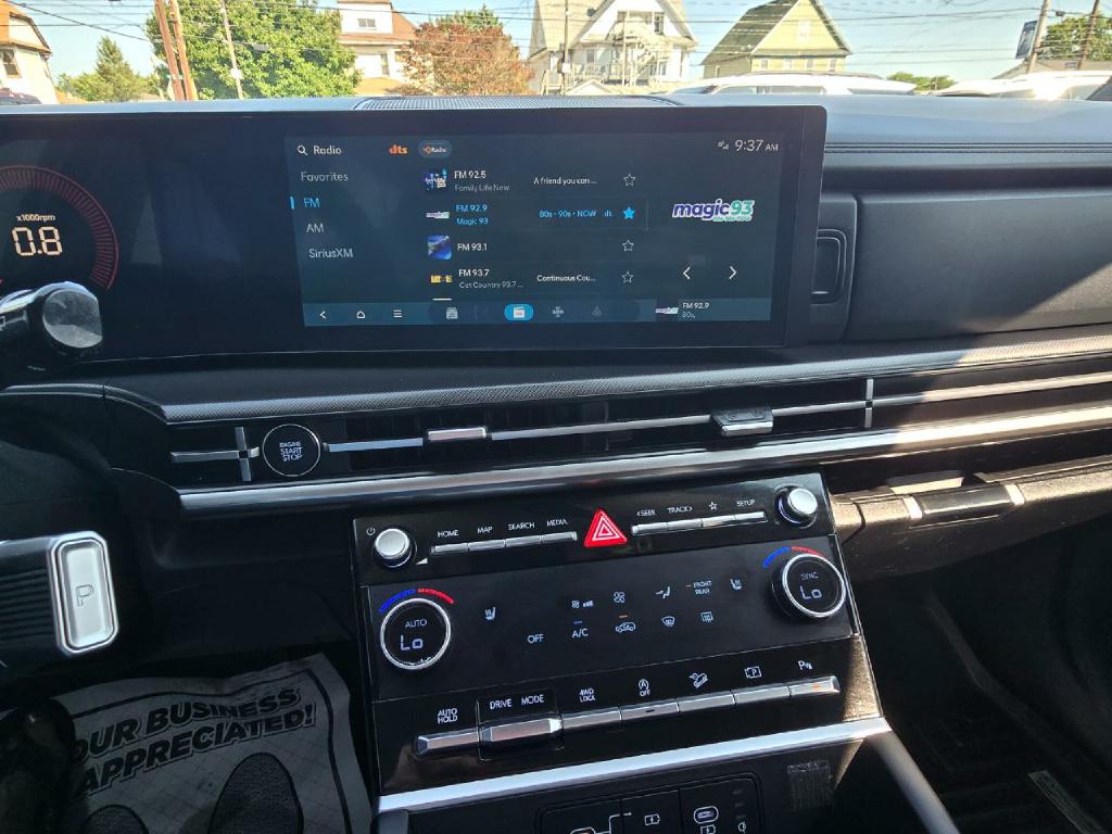 Photo 9 of this HYUNDAI SANTA FE