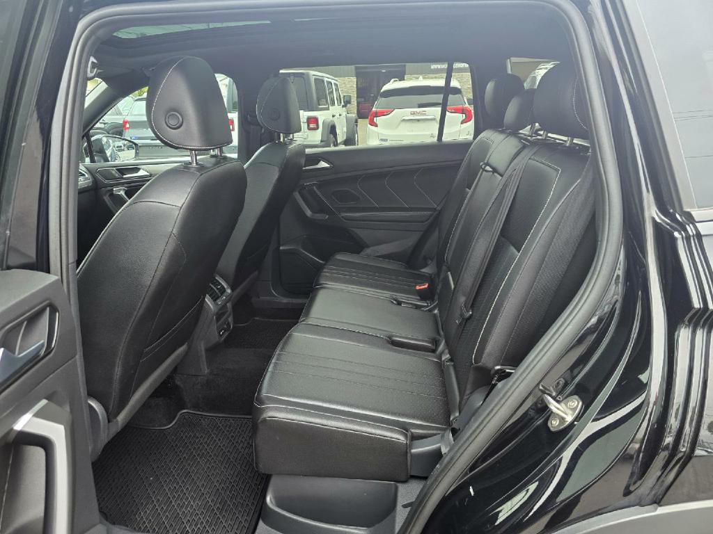 Photo 14 of this VOLKSWAGEN TIGUAN