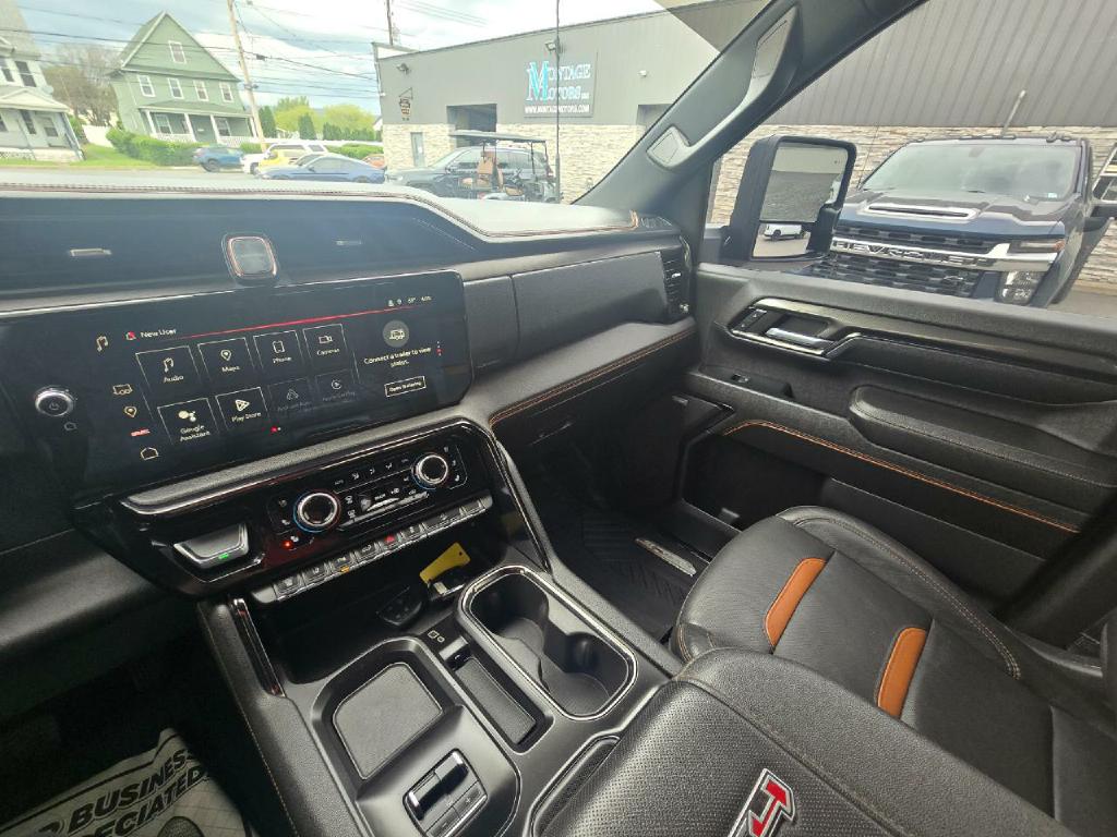 Photo 11 of this GMC SIERRA 3500HD