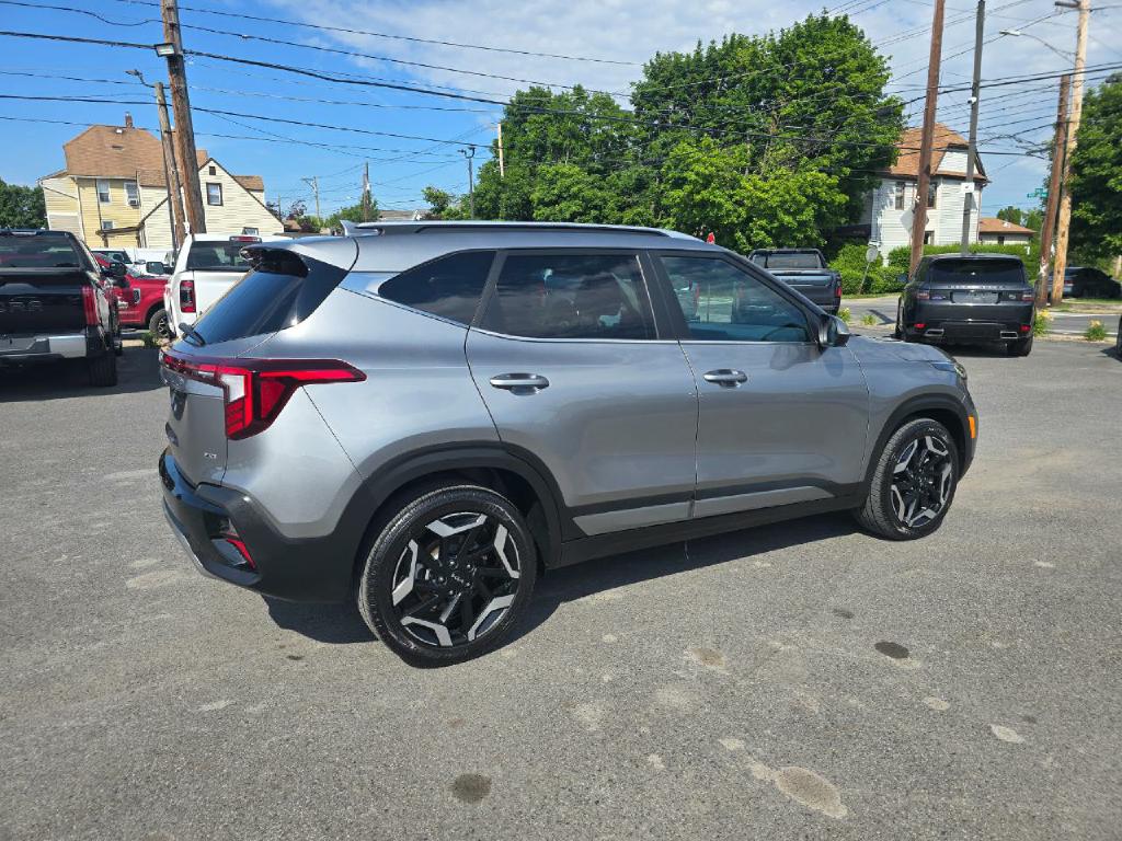 Photo 6 of this KIA SELTOS