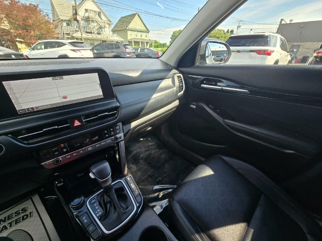 Photo 12 of this KIA SELTOS