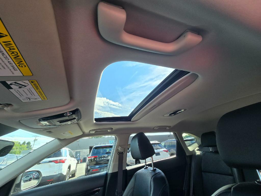 Photo 13 of this KIA SELTOS