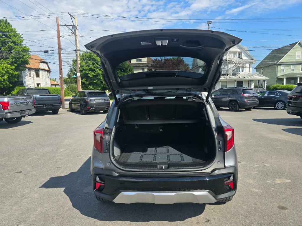 Photo 19 of this KIA SELTOS