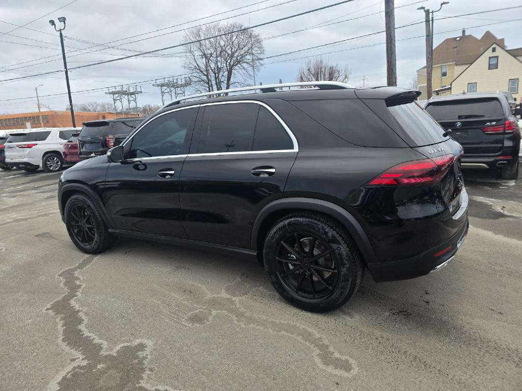 Photo 4 of this MERCEDES-BENZ GLE
