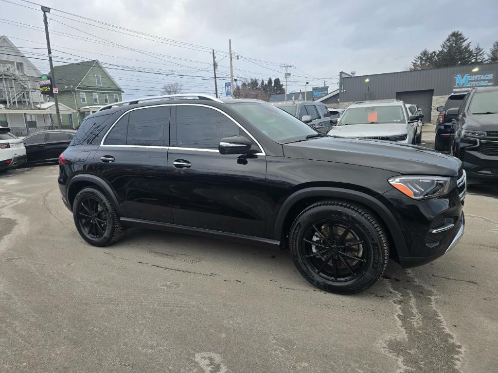 Photo 6 of this MERCEDES-BENZ GLE