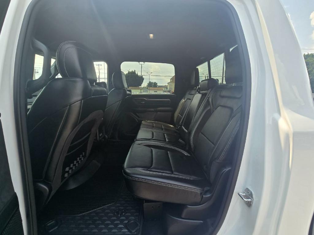 Photo 14 of this RAM 1500