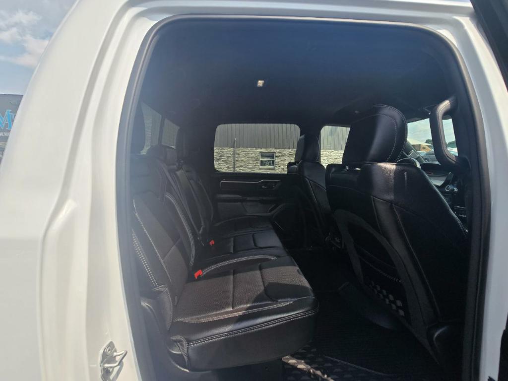 Photo 15 of this RAM 1500