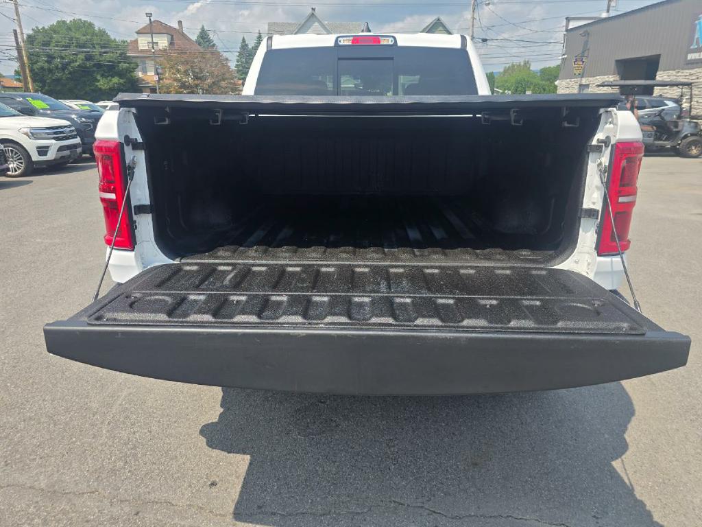 Photo 19 of this RAM 1500