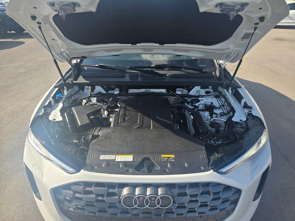 Photo 20 of this AUDI Q5