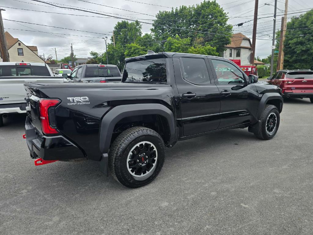 Photo 5 of this TOYOTA TACOMA 4WD