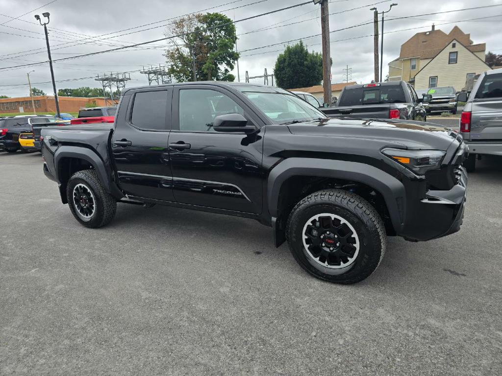 Photo 6 of this TOYOTA TACOMA 4WD