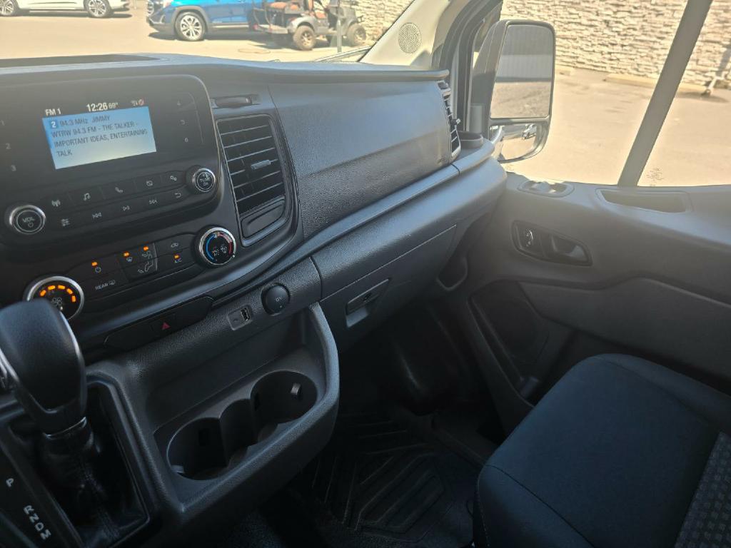Photo 12 of this FORD TRANSIT CARGO V