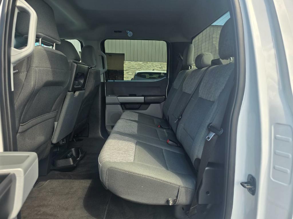 Photo 13 of this FORD SUPER DUTY F-25