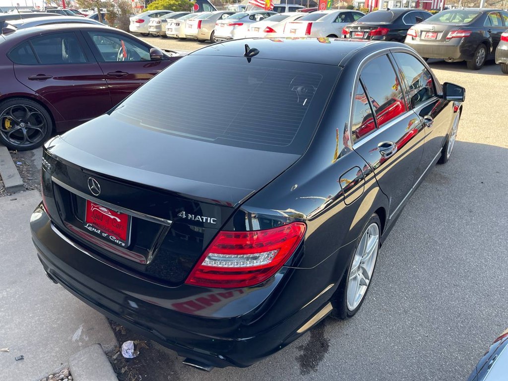 Photo 5 of this MERCEDES-BENZ C-CLASS