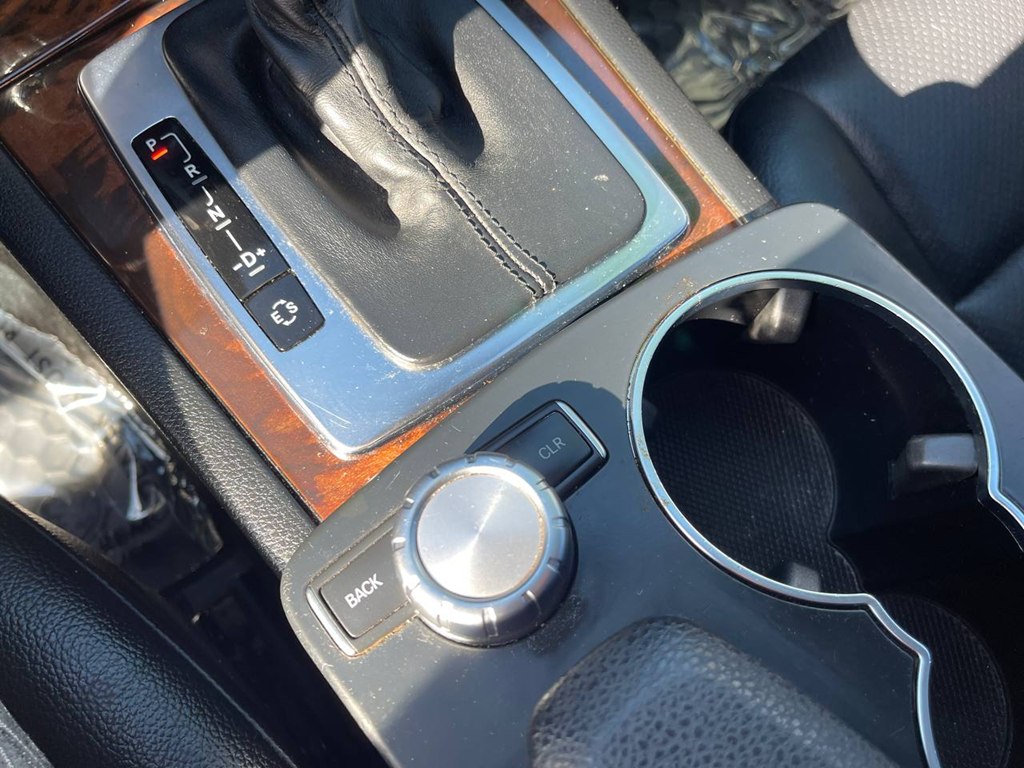 Photo 39 of this MERCEDES-BENZ C-CLASS