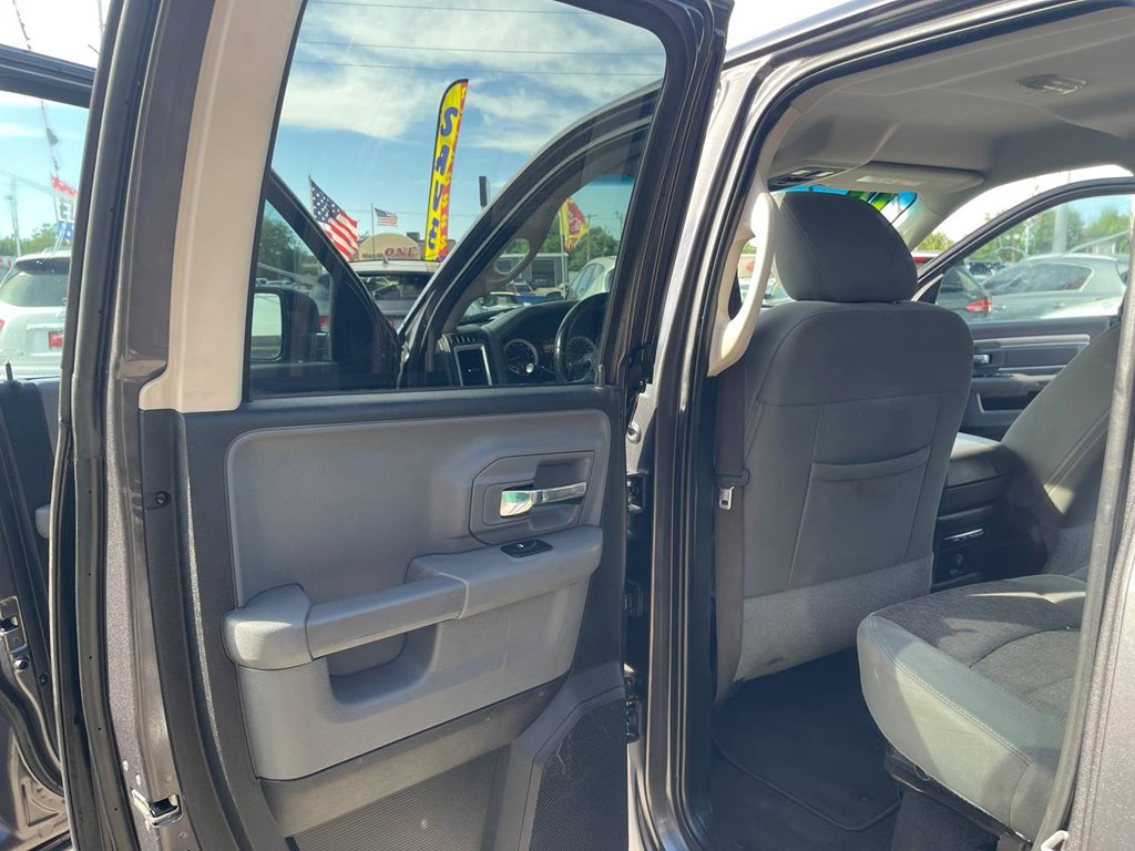 Photo 10 of this RAM 1500