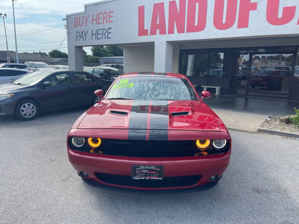 Photo 4 of this DODGE CHALLENGER