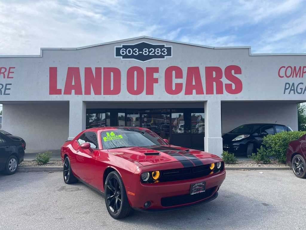 Photo 3 of this DODGE CHALLENGER