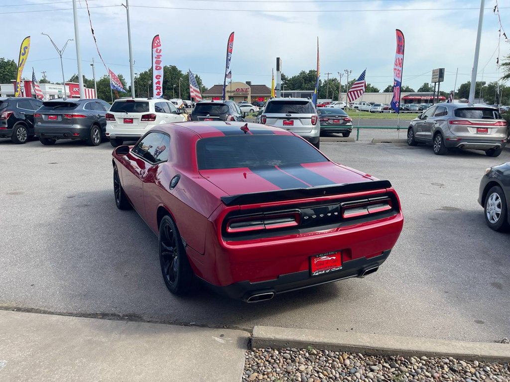 Photo 6 of this DODGE CHALLENGER