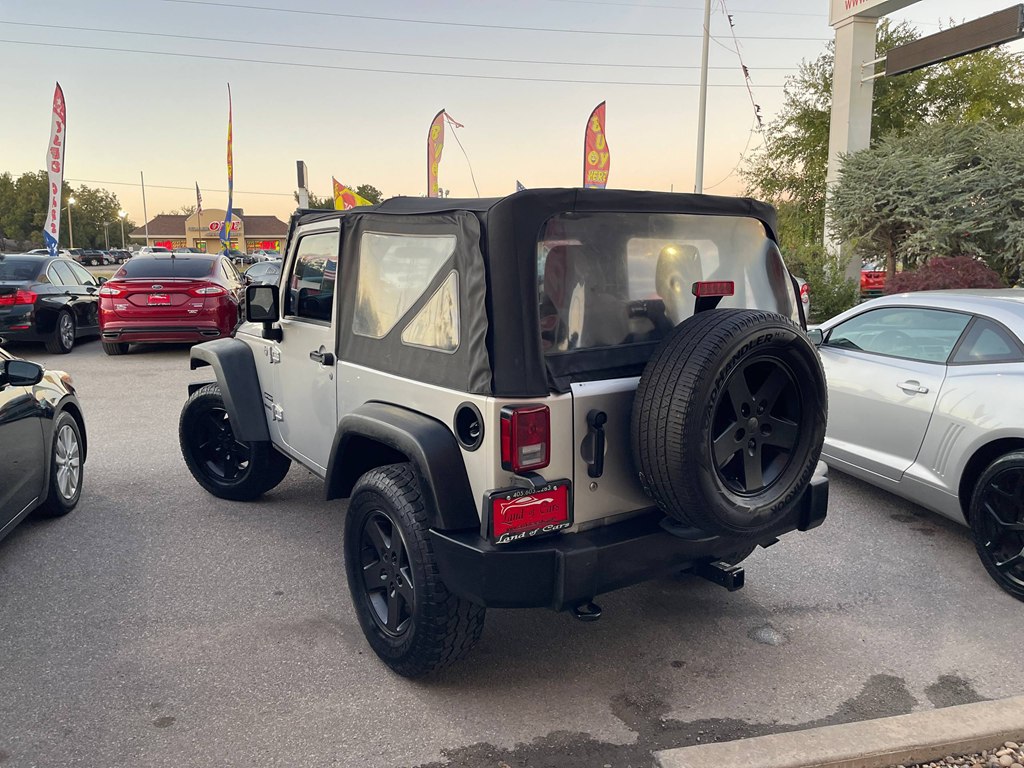 Photo 27 of this JEEP WRANGLER