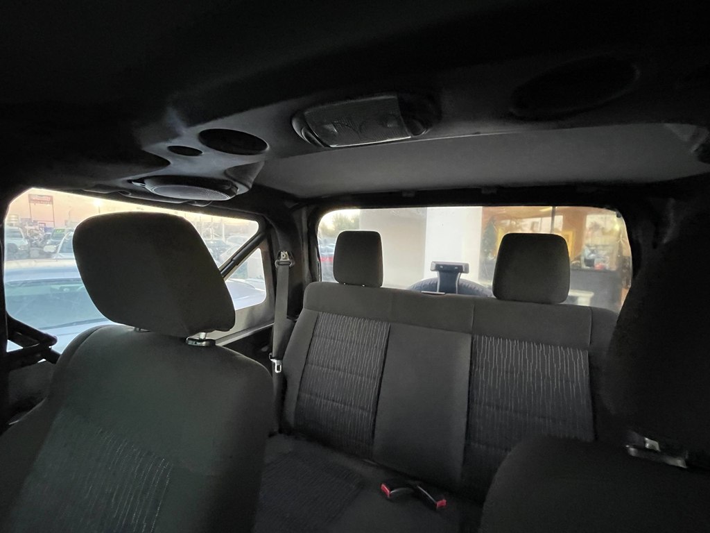 Photo 16 of this JEEP WRANGLER