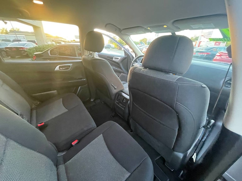 Photo 20 of this NISSAN PATHFINDER