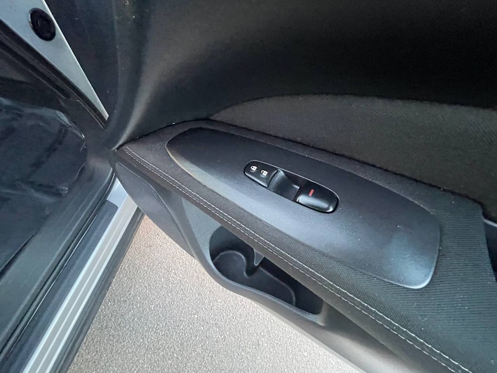 Photo 25 of this NISSAN PATHFINDER